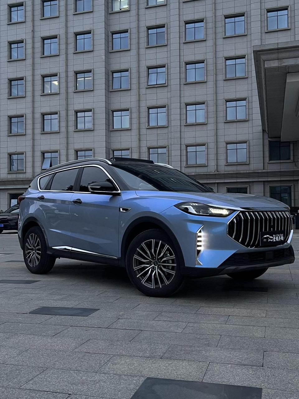 捷途x70plus改色.捷途x70plus 改色梦幻灰魅蓝 悬浮顶 实车上车效果