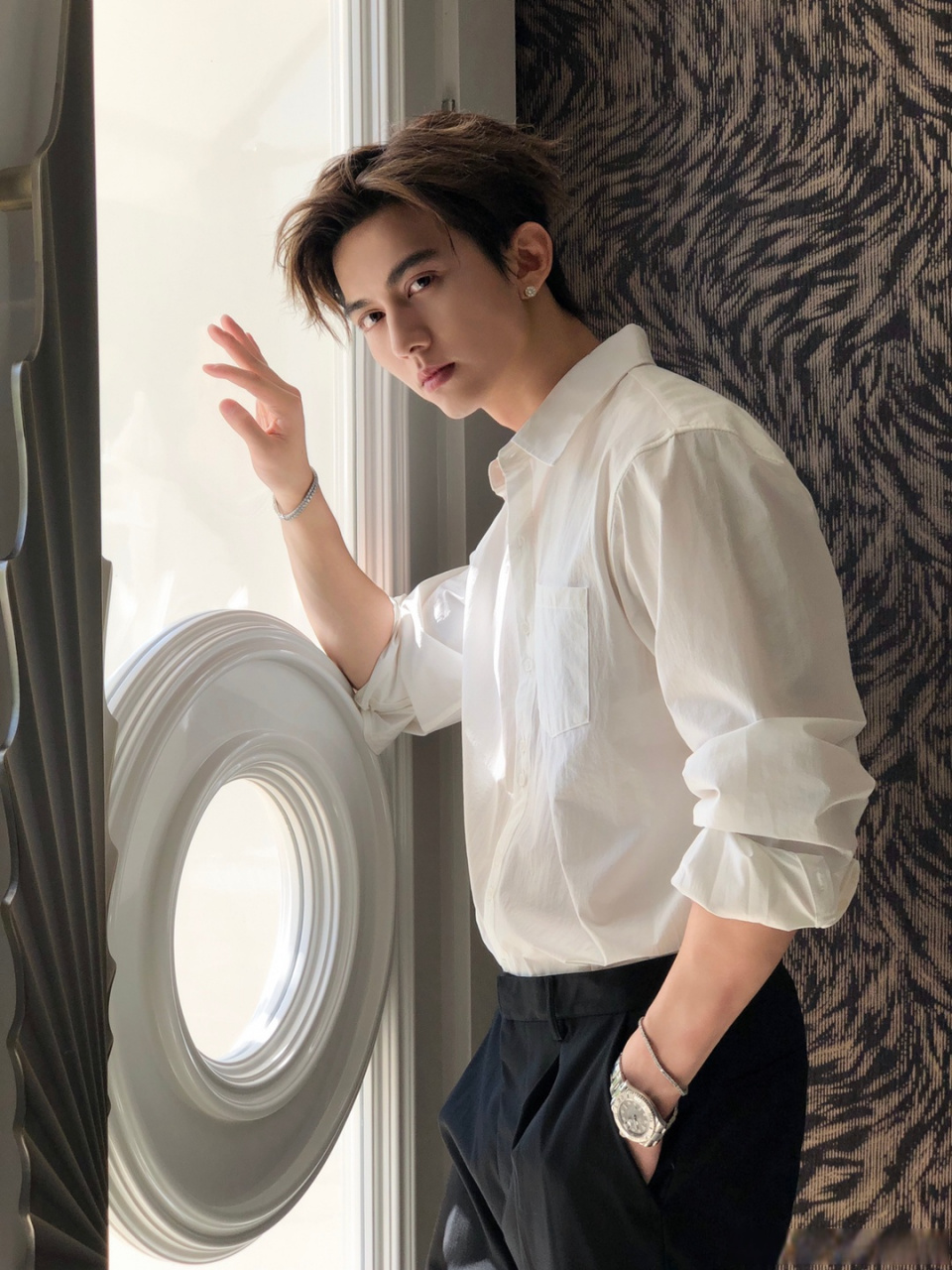 试问哪个女孩年轻时没看过几本霸道总裁爱上我?