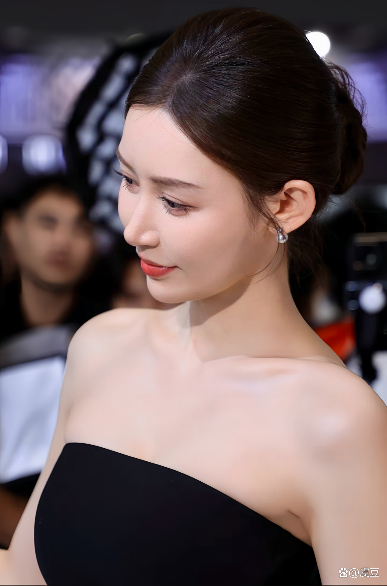 她就是敏敏广东92年出生的美女