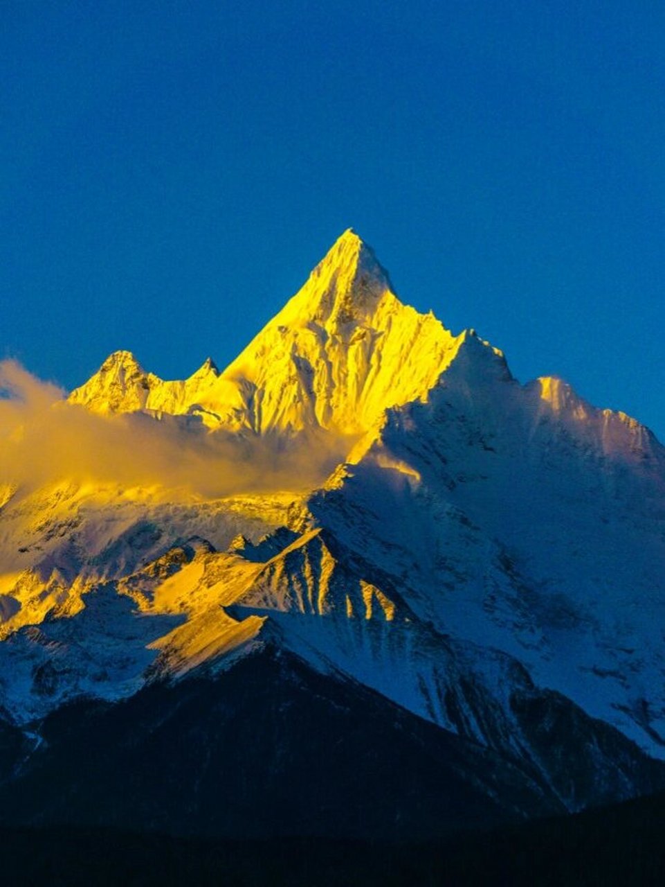 冬天一定要和梅里日照金山来一次对望6015 你印象