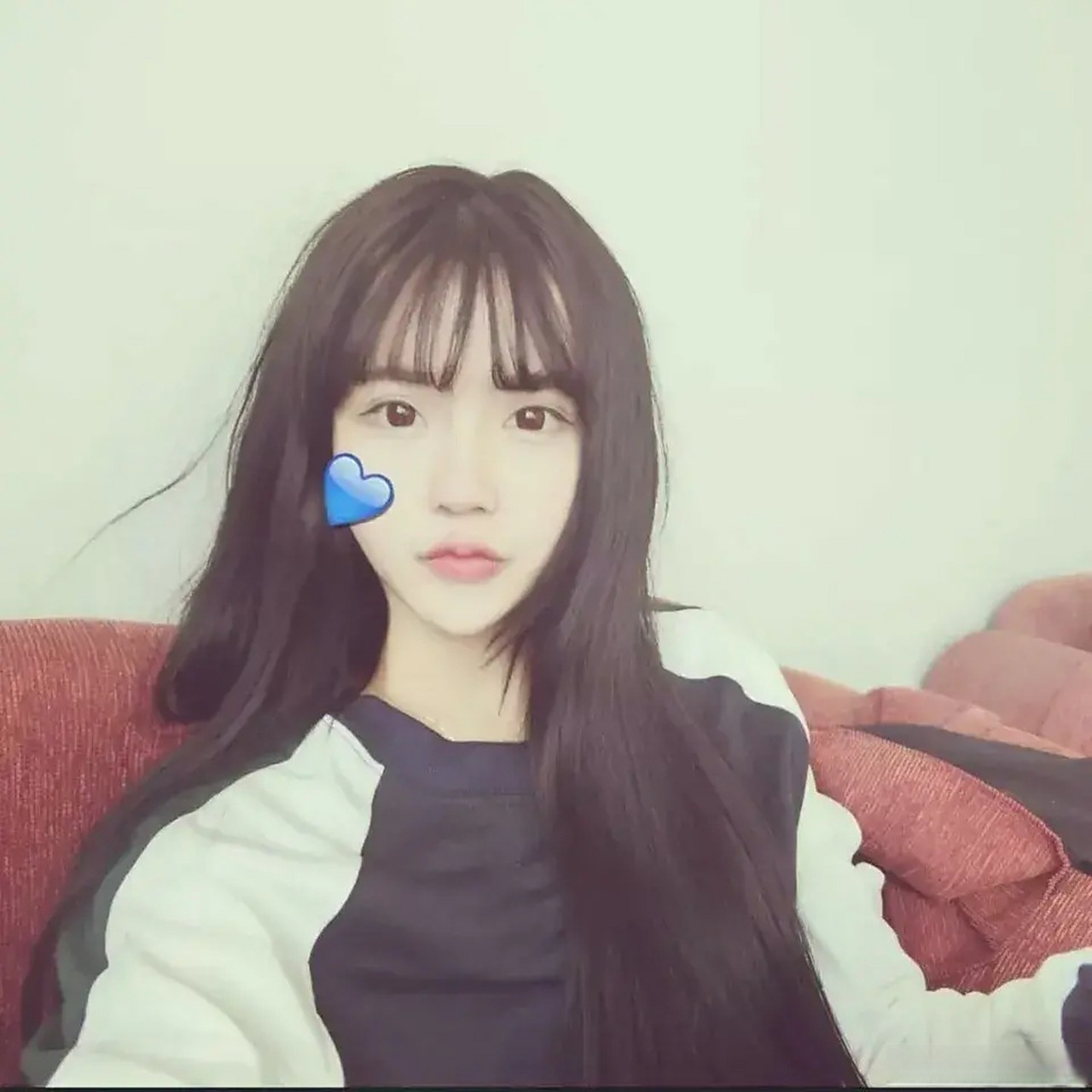 韩安冉有这么多张脸的啊?感觉还是早期好看点[捂脸][捂脸]