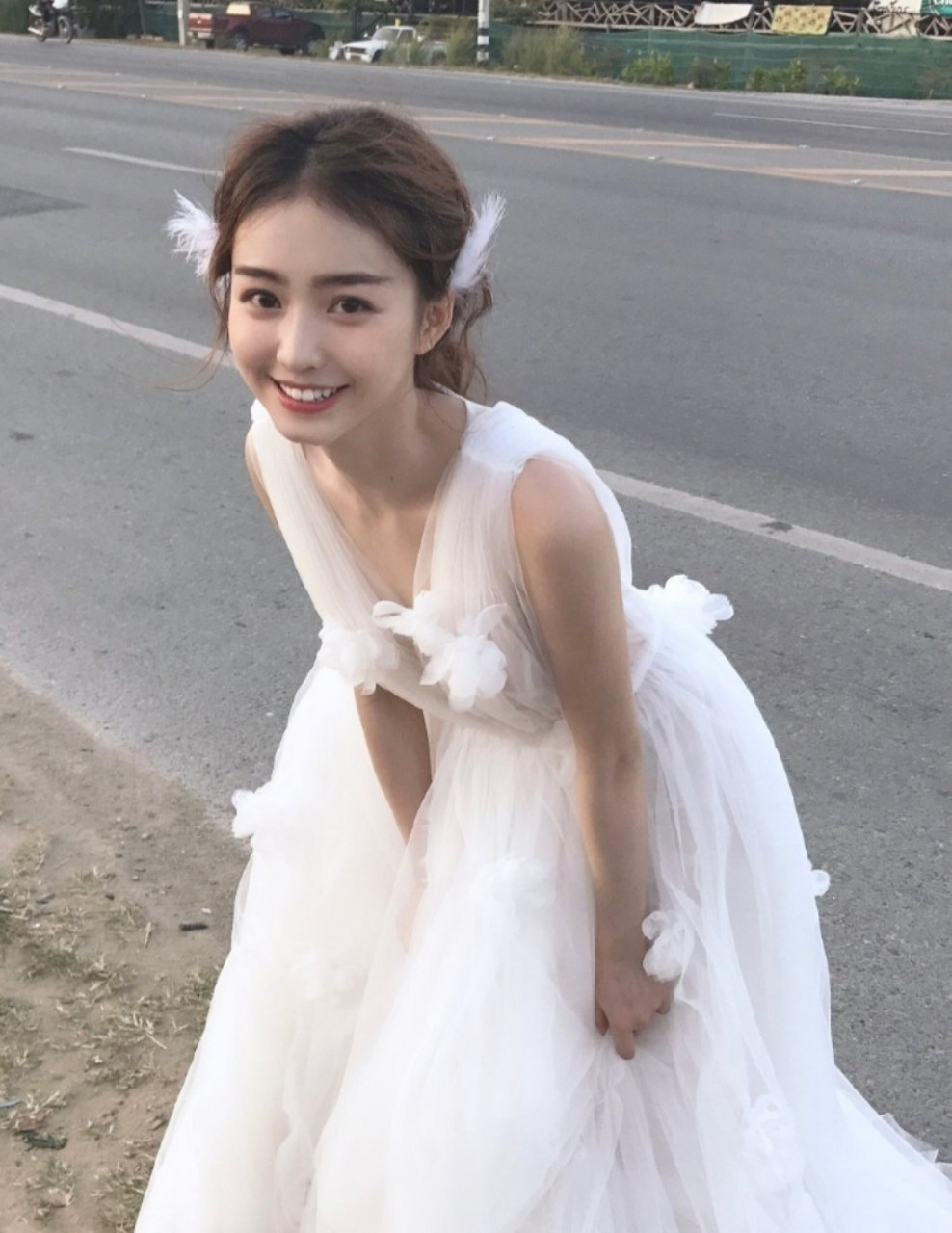 《爱妻》作者:惊蛰 破镜重圆 虐恋情深 一个男人追回爱人的故事 薄