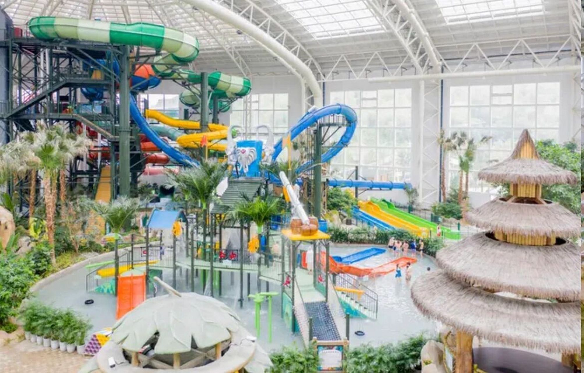 龙之梦水上乐园和莫干山森泊水上乐园怎么选 带娃 只玩室内,哪个水