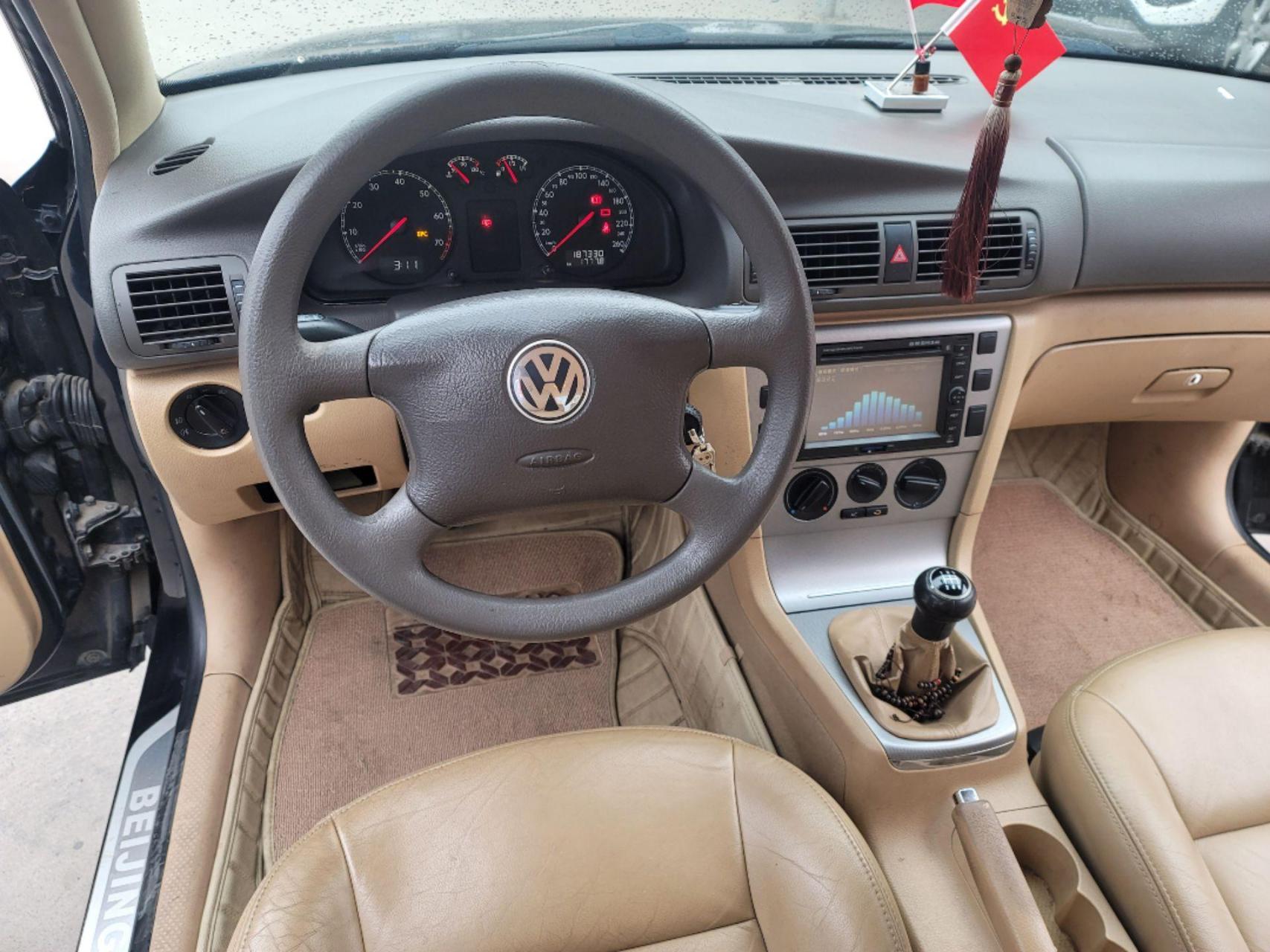 2008/8月份,大众帕萨特领域,手动挡高配,1.8t排量,本市个人私家车!