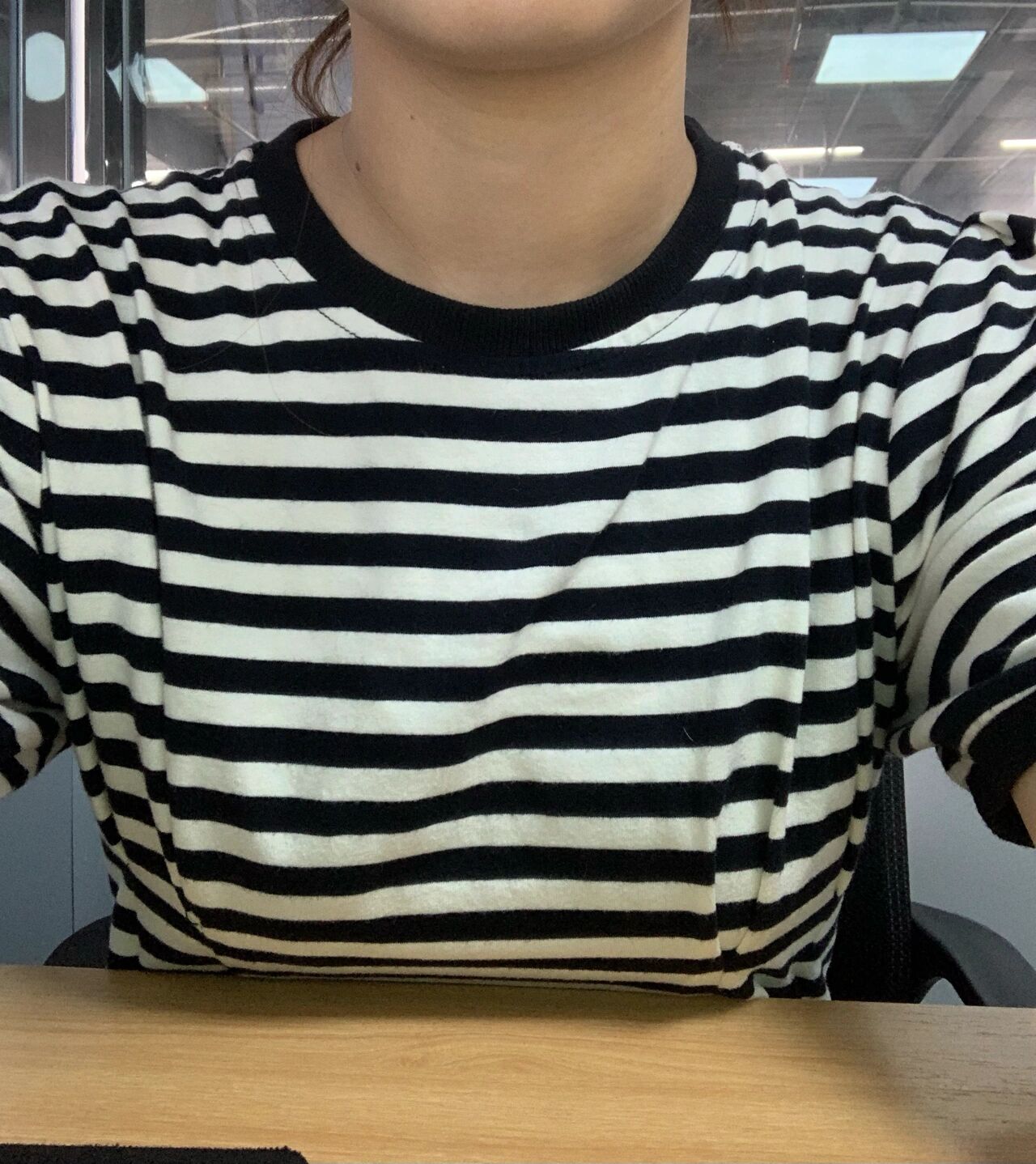 去查过血液没有甲亢的问题但是同事这么一说我一看也觉得脖子好粗