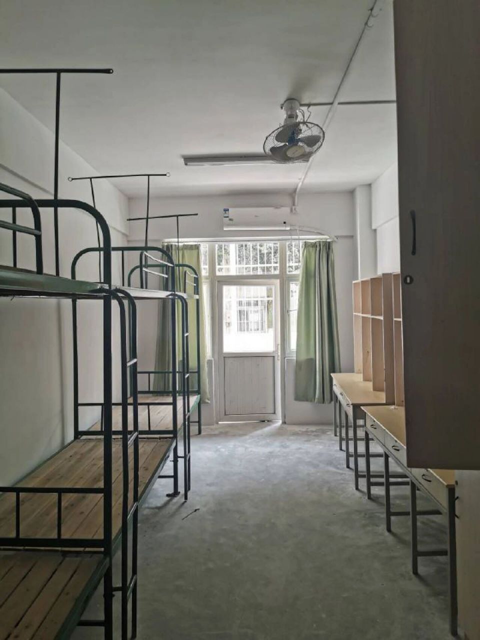 安大蜀山校区的宿舍!