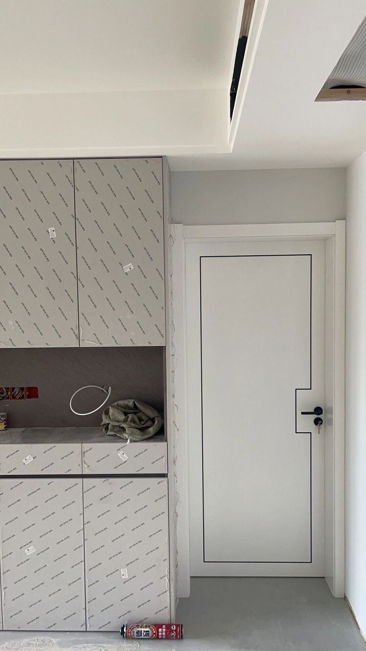 刷到一篇装修日记,说是门套90度是出人头地,45度是平平安安,好家伙,那