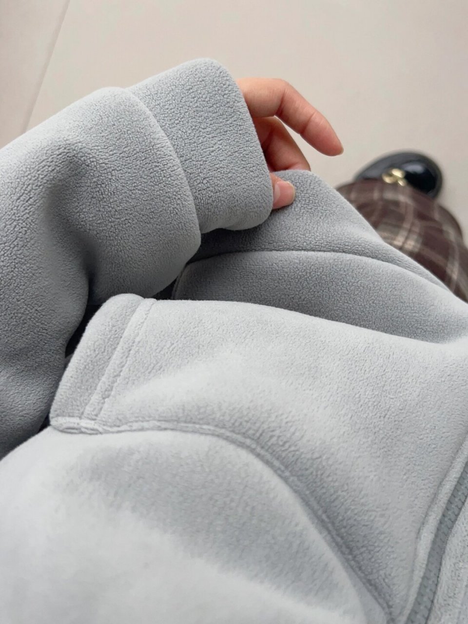 姐妹们,这件羊羔绒外套真的好!谁穿谁好看啊!