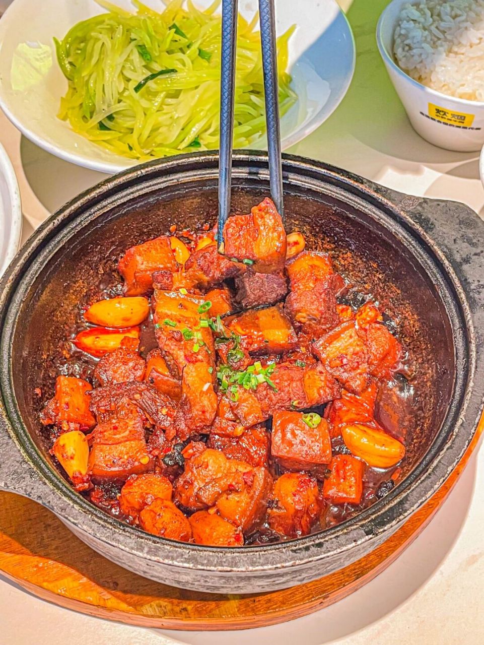 黄牛肉拌粉连吃两碗 长沙本地人应该没有不知道炊烟小炒黄牛肉的吧!