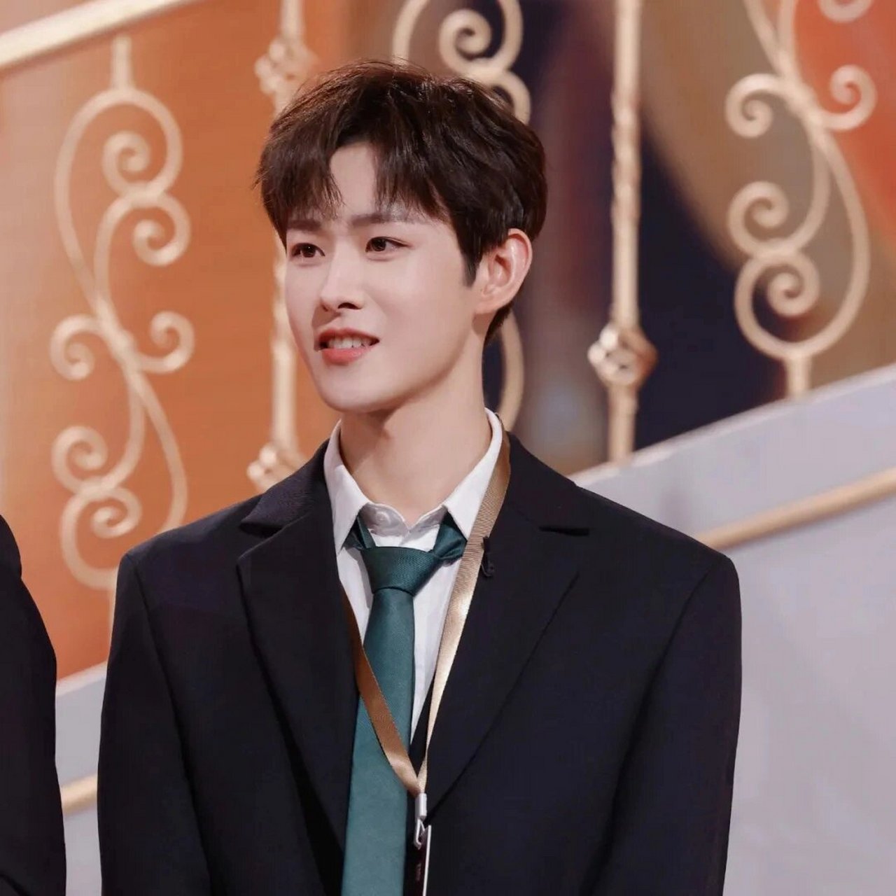 田嘉瑞最新hi6头像出炉啦 小田真的超帅