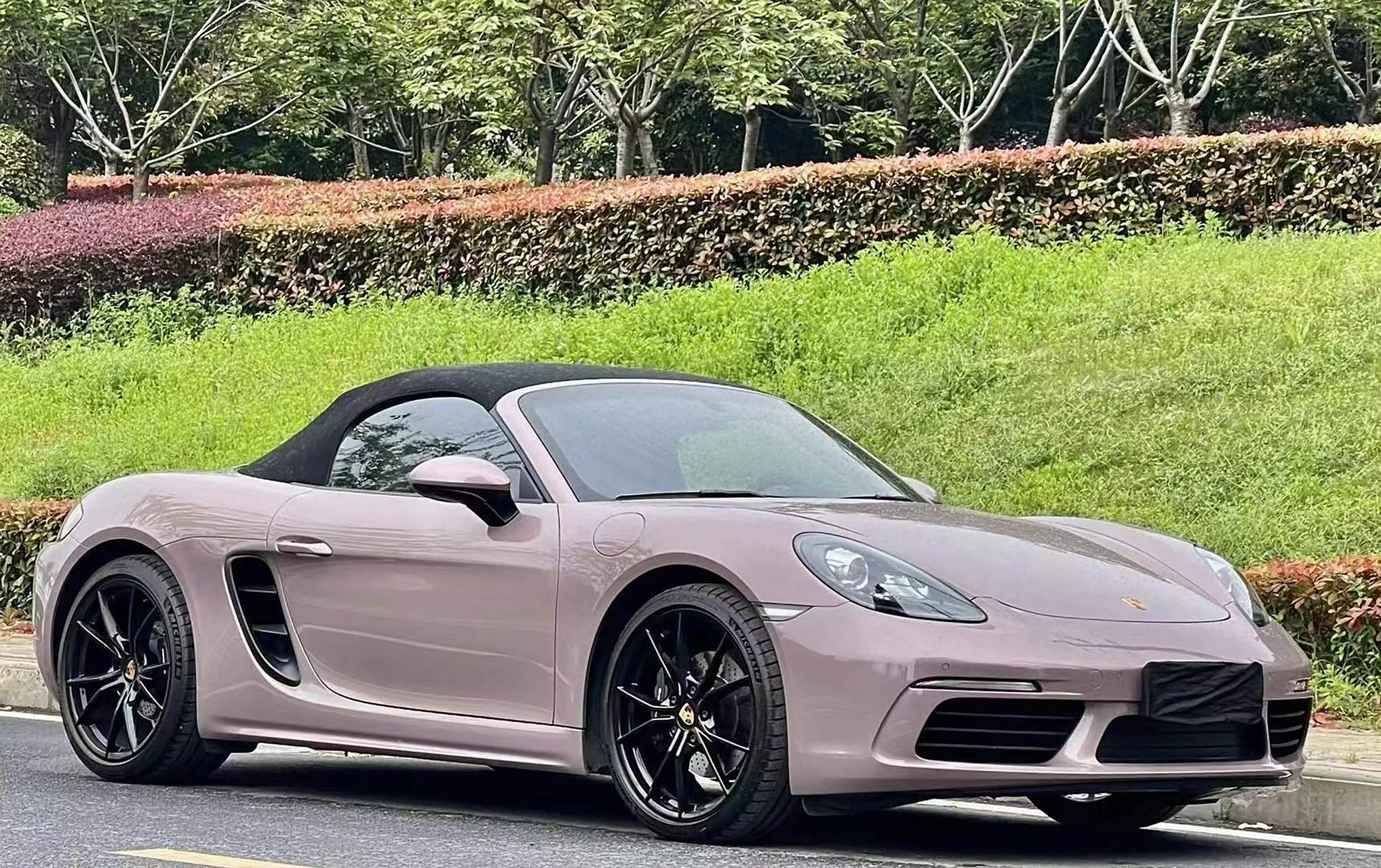 今天收获23年 保时捷718 最美配色 配置到顶.