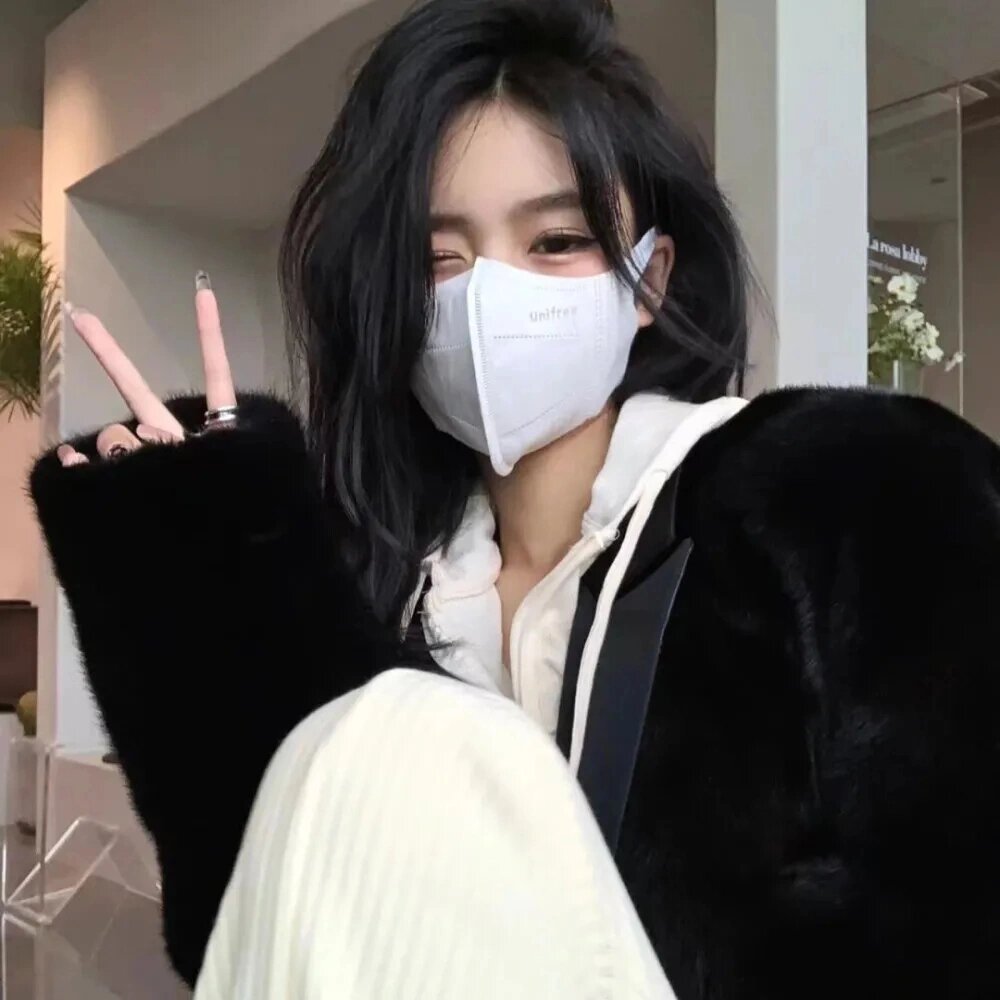 头像|戴口罩女头 大家还喜欢什么类型的头像可以发在评论区里.
