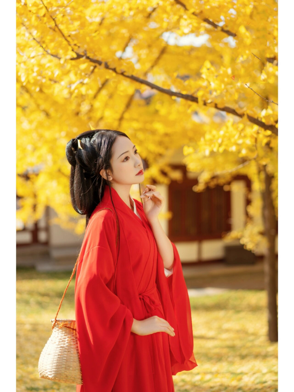 西安汉服|银杏搭配红色魏晋风惊艳了秋天 781599红色魏晋风太正