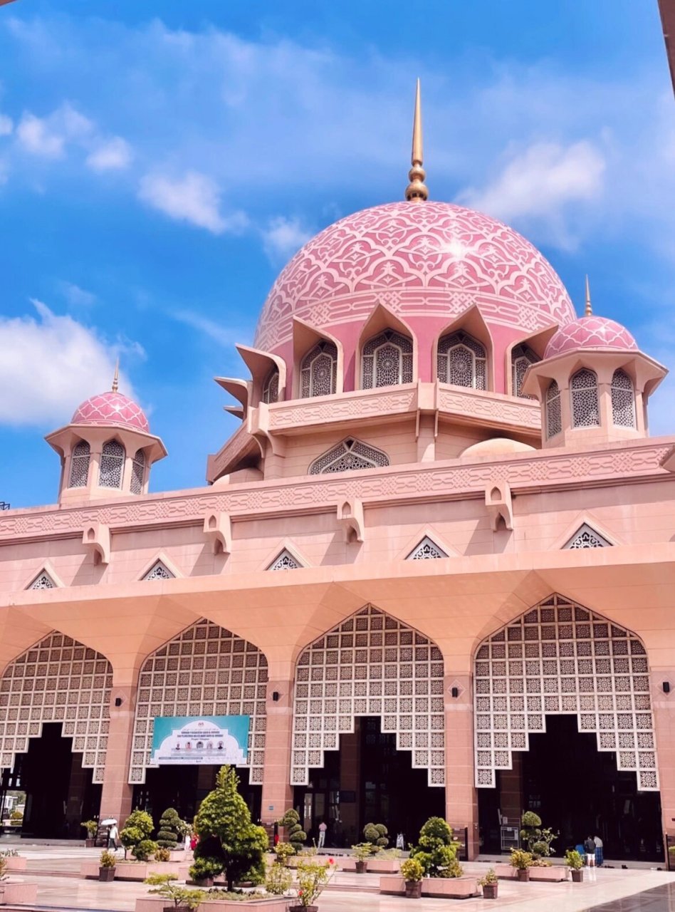 9890|进入世界唯一粉红清真寺的特别要求 位于马来西亚的粉红清真