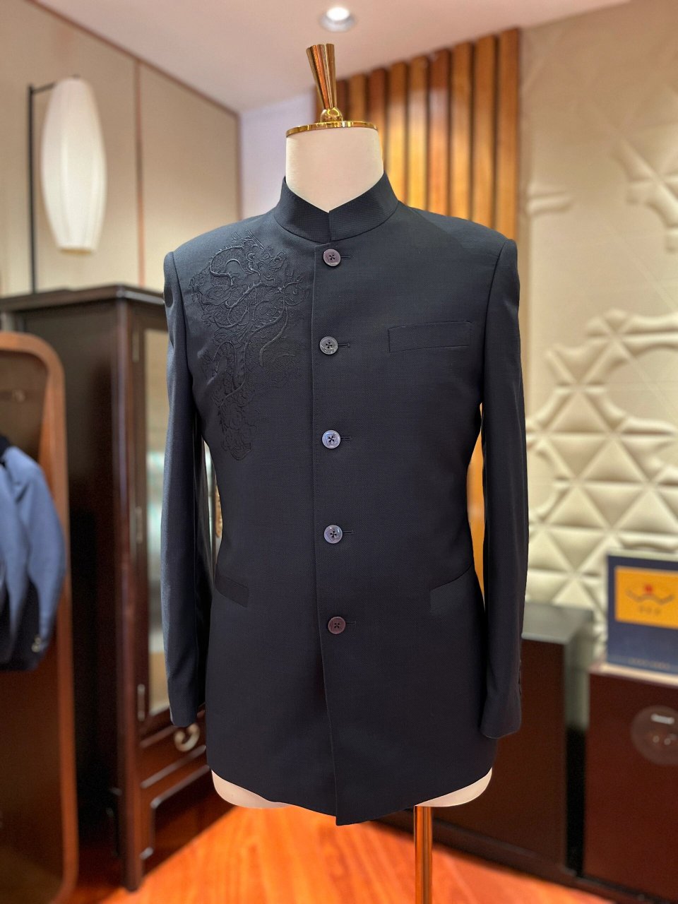 霸气十足的中山装6015一身正气行天下73 中华之美,美在服饰.