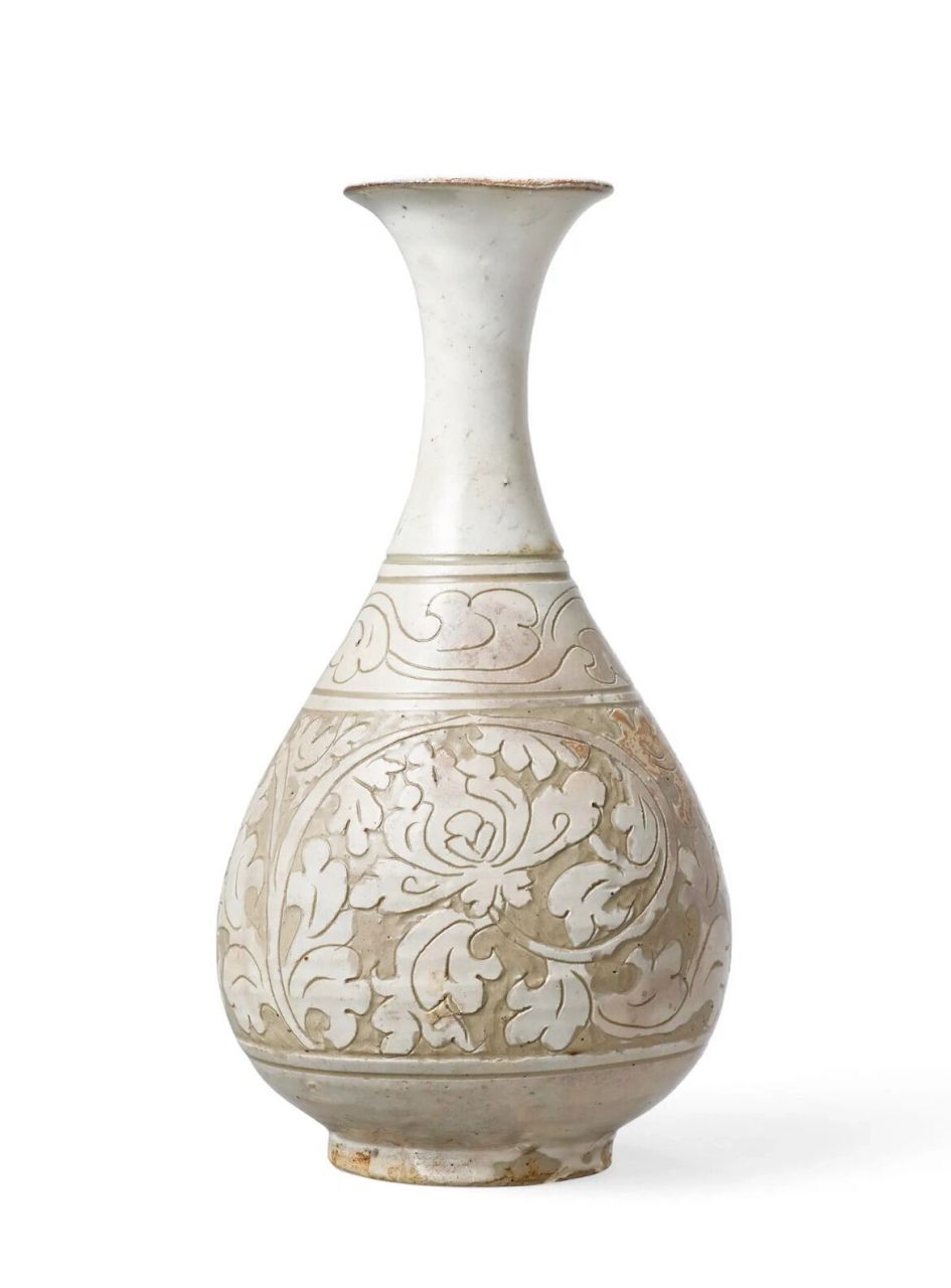 宋 | 磁州窑剔划花纹莲玉壶春瓶 高:25.