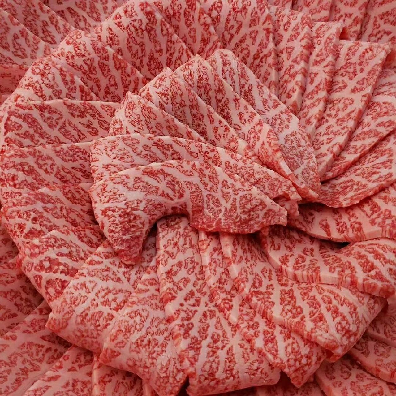如霜一般美丽7515……97所谓雪花牛肉,实际上是指顶级的牛肉