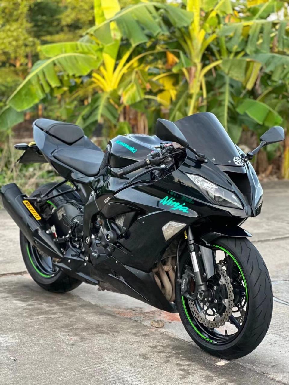 特技小王子.16年川崎小牛636摩托车