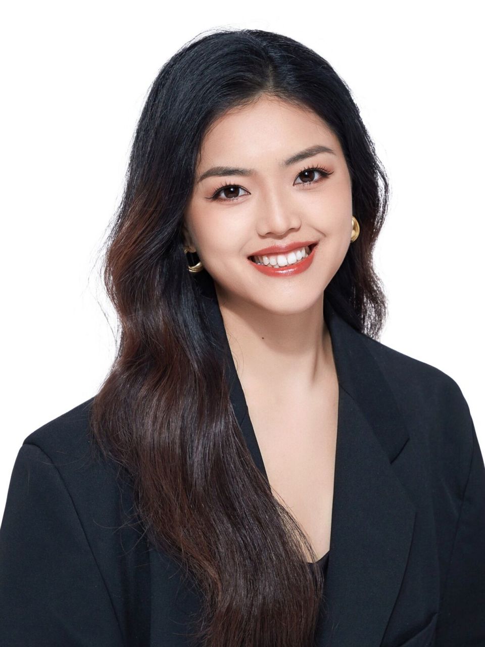 刘亦菲们请帮选一张简历照片 准备好了中英文简历, 加上职业照,挪威