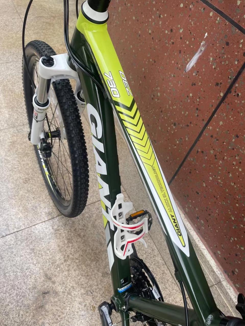 捷安特xtc730,27速油刹,s码,成色新噶噶,1700