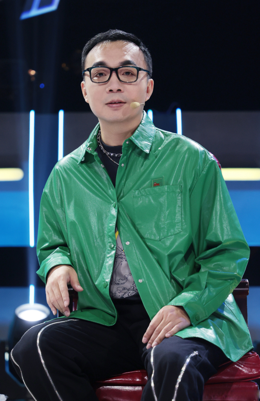 蒙面舞王# 面对舞者的精彩表演,猜评团方俊舞林大会 总是给出最真挚