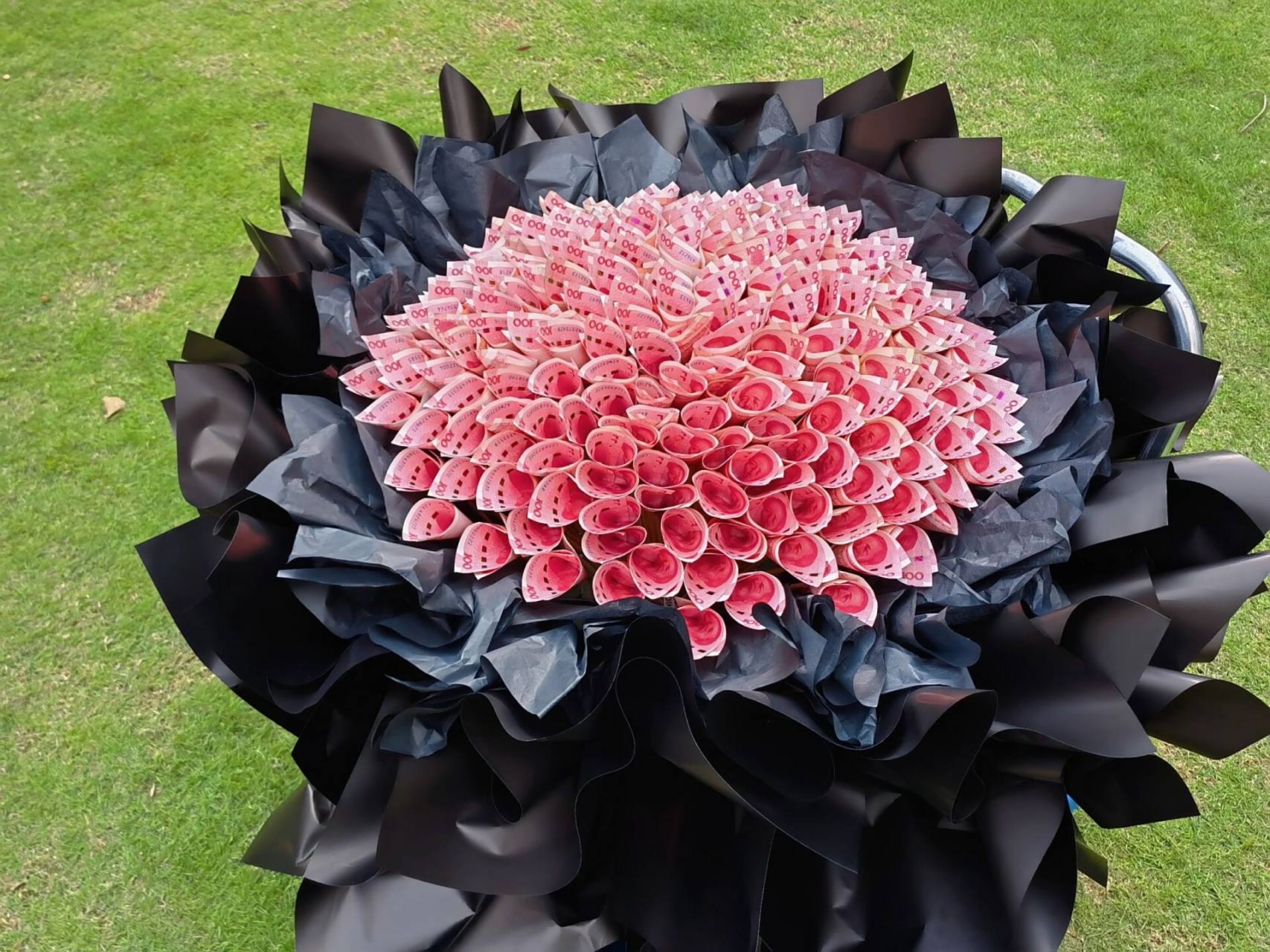 有钱花花束 有钱花,随便花.