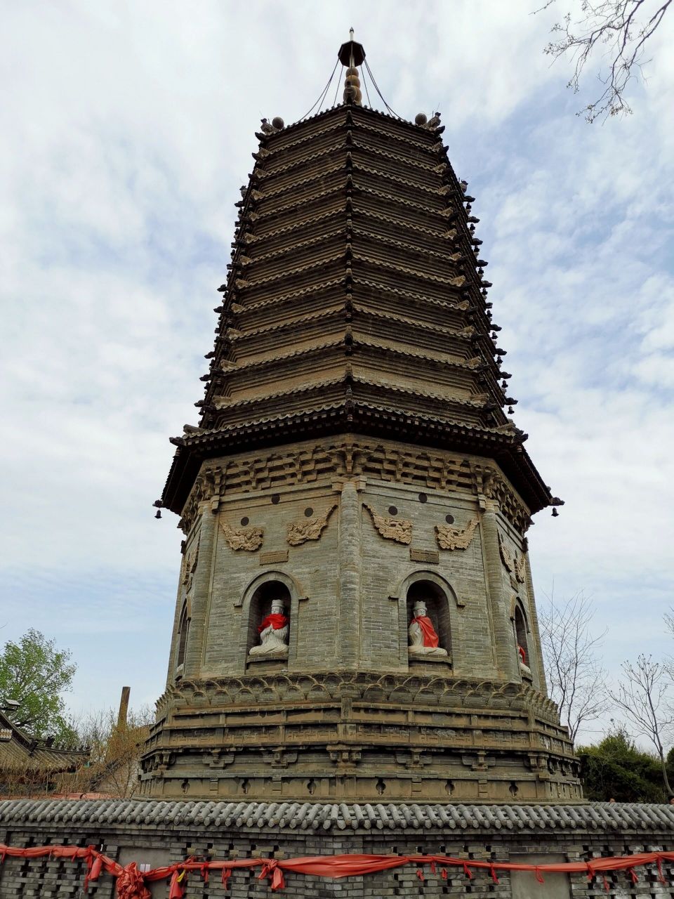 鸿瞥记║永丰塔 辽宁省大连市瓦房店市复州古城,永丰寺外永丰塔.