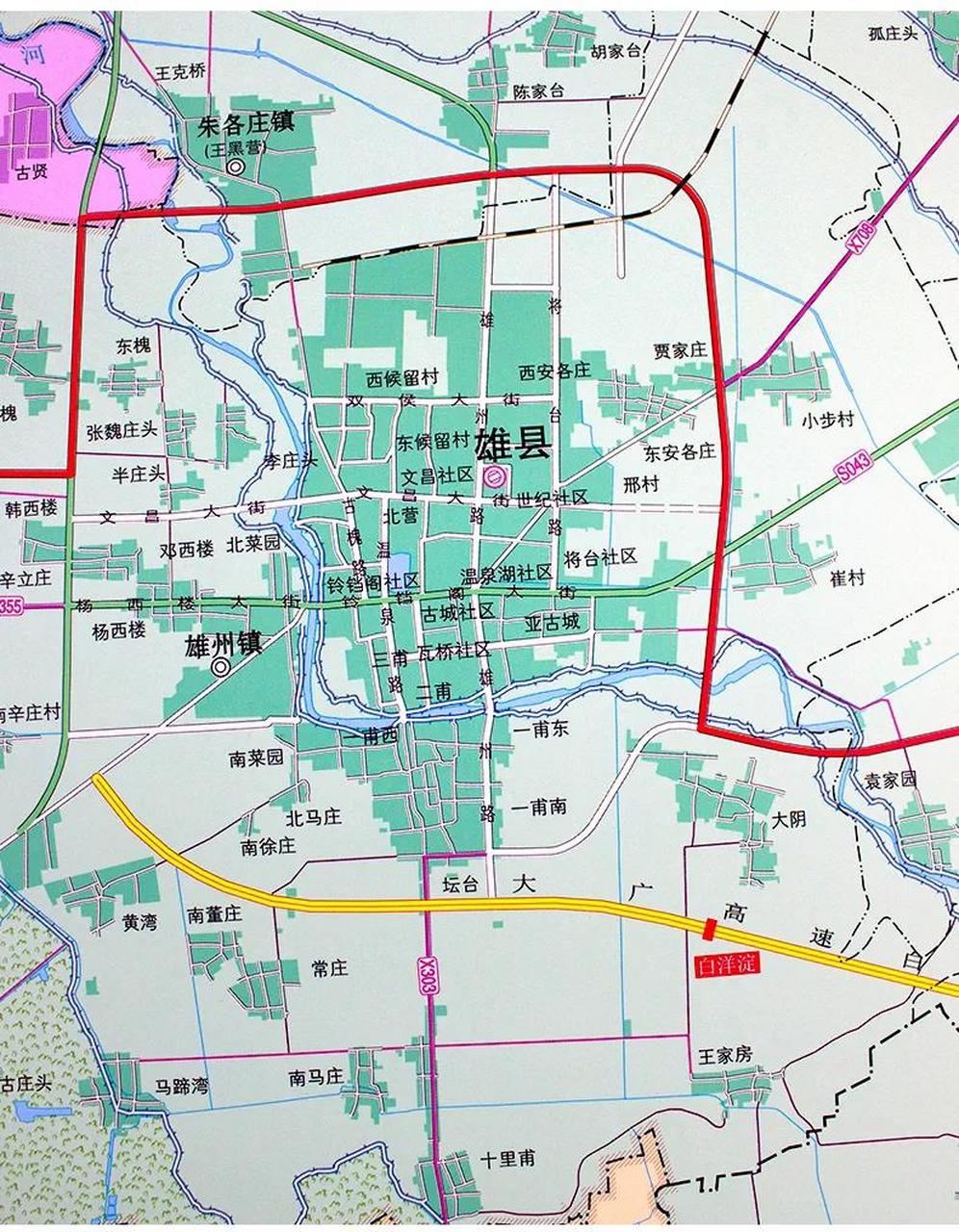 雄县县城不大,有大清河流经城西和城南,这条河是雄县的母亲河.
