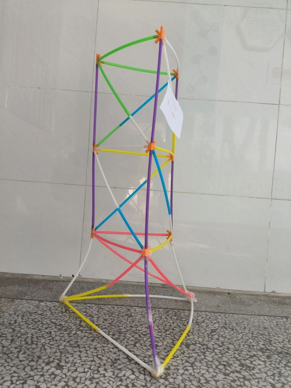 永远可以相信孩子的创造力|制作塔台模型 #每秒都值得记录 哈喽～大家