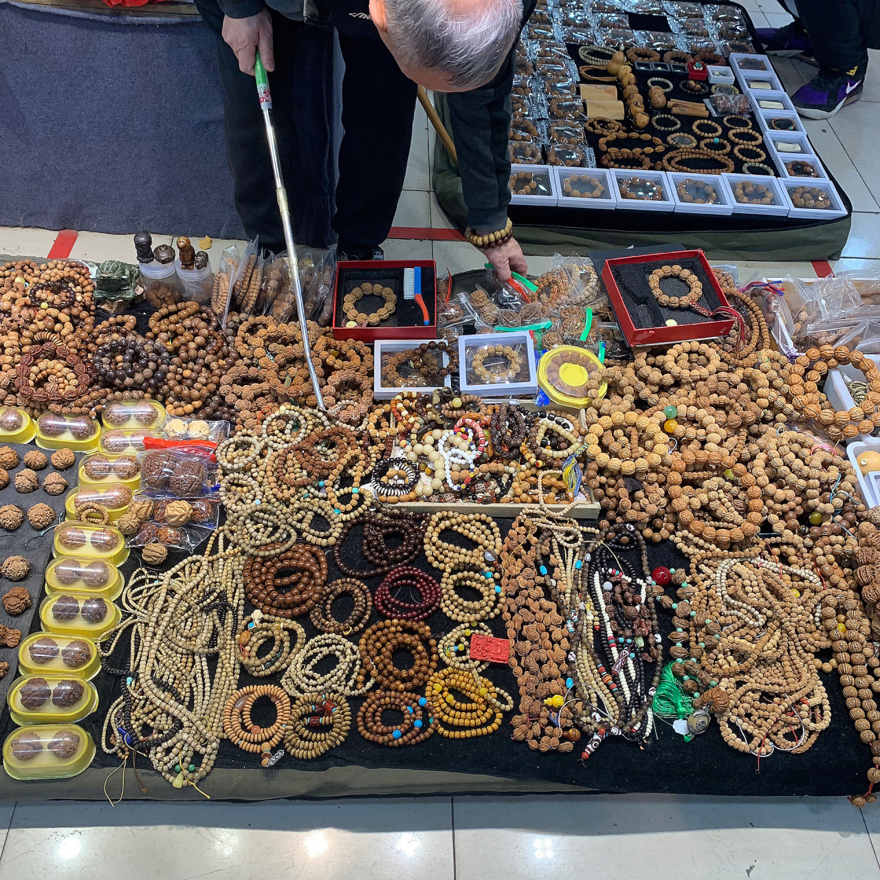 长春华联古玩城939169♀15 第一次去文玩市场好新鲜的感觉