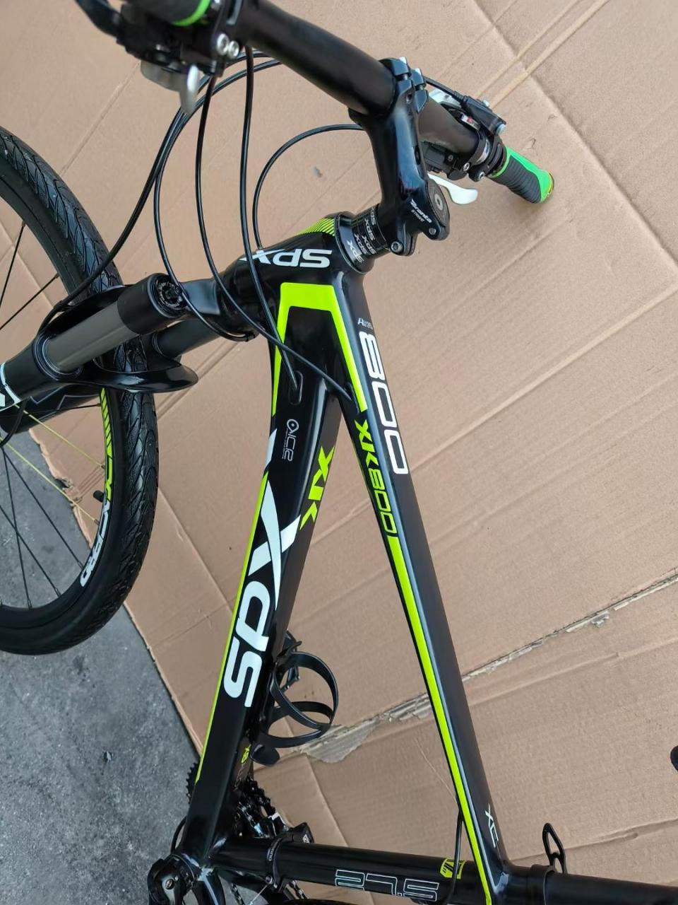 喜德盛侠客800,禧玛诺xt,套件,30速变速,deore油刹,线控气压前叉锁死