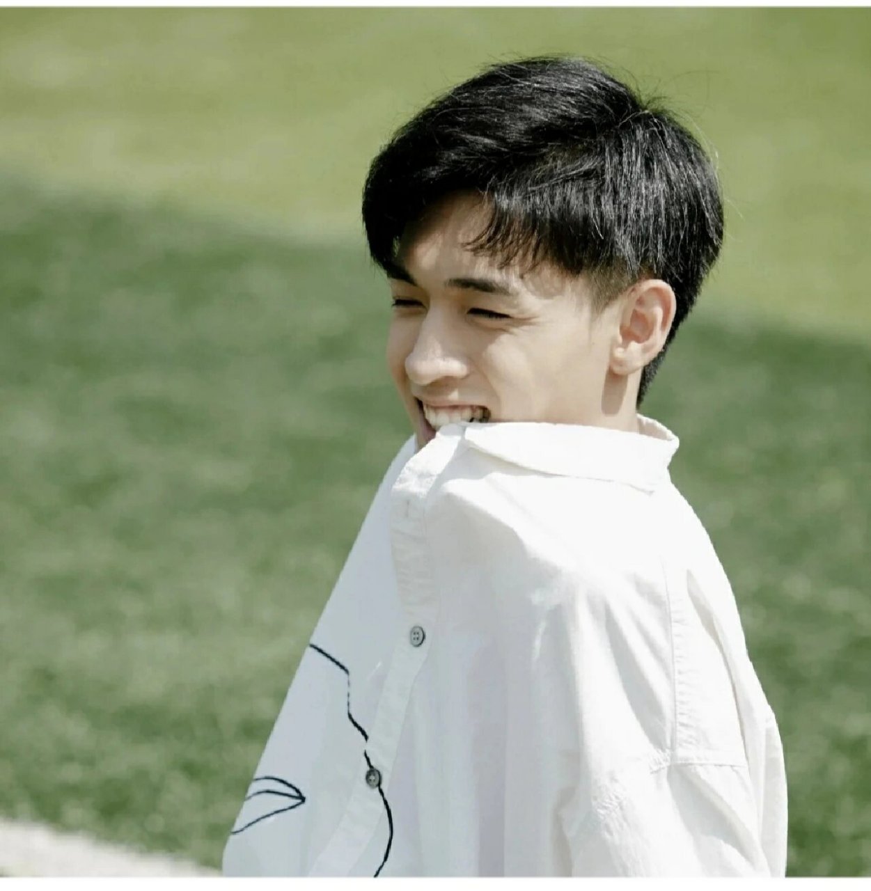 秦霄贤头像推荐第一期  求图可以真接私信,我尽量都回