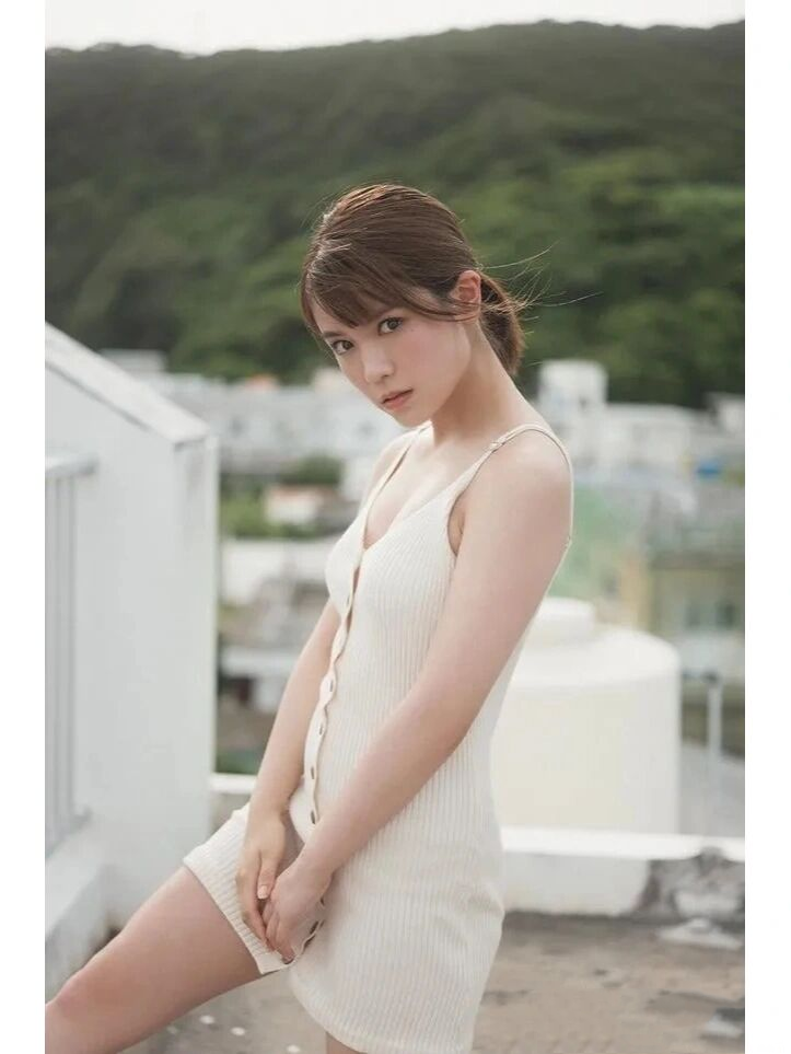 德凯奥特曼女主写真