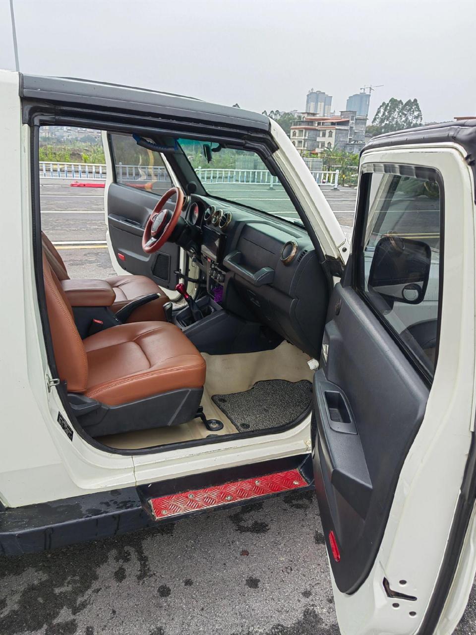 2015年6月上牌北京bj40两门版硬派越野敞篷车,2.