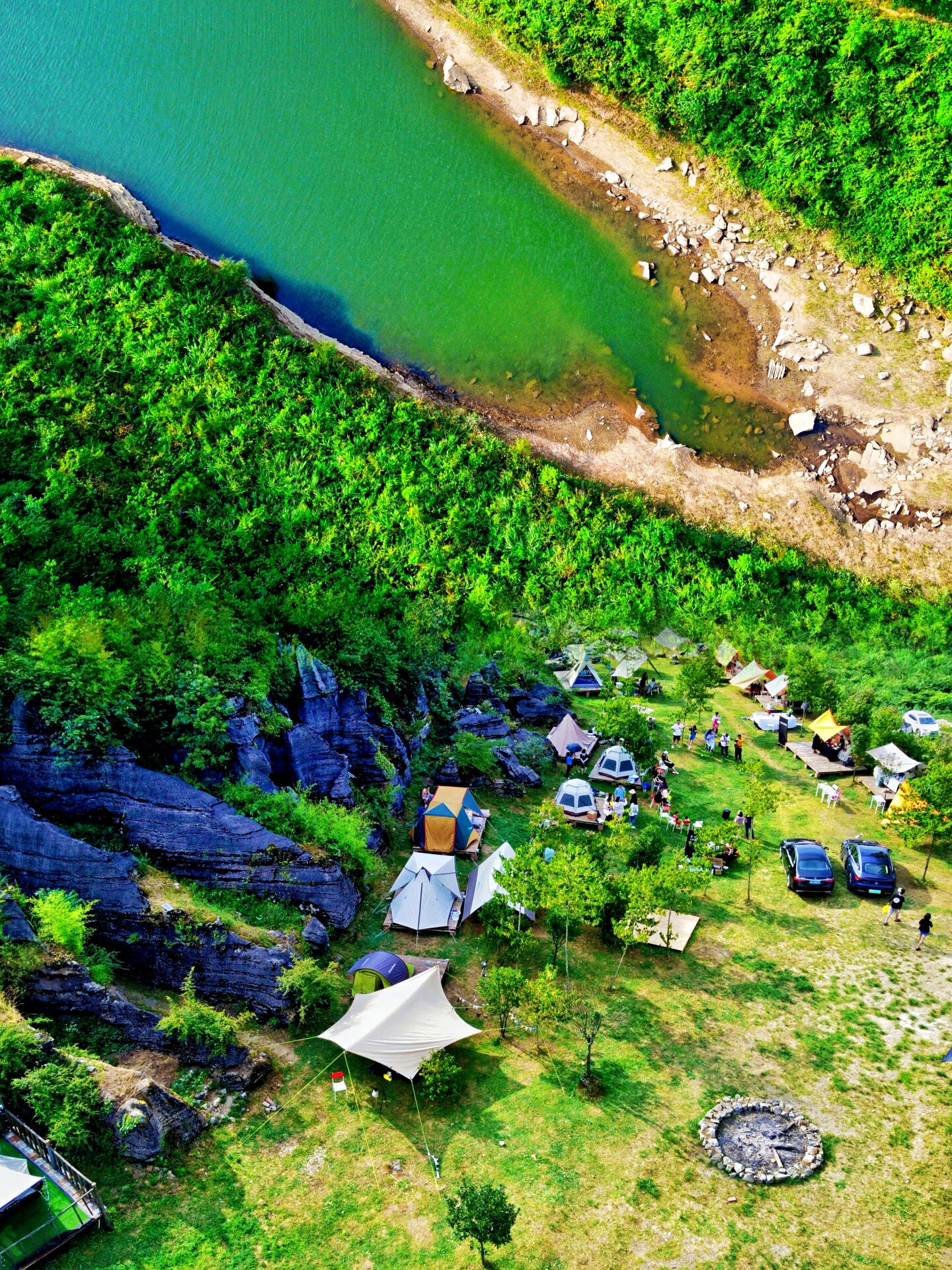 避暑露营02不必远行|南川露营基地 在南川的大山里,有着一处仿佛