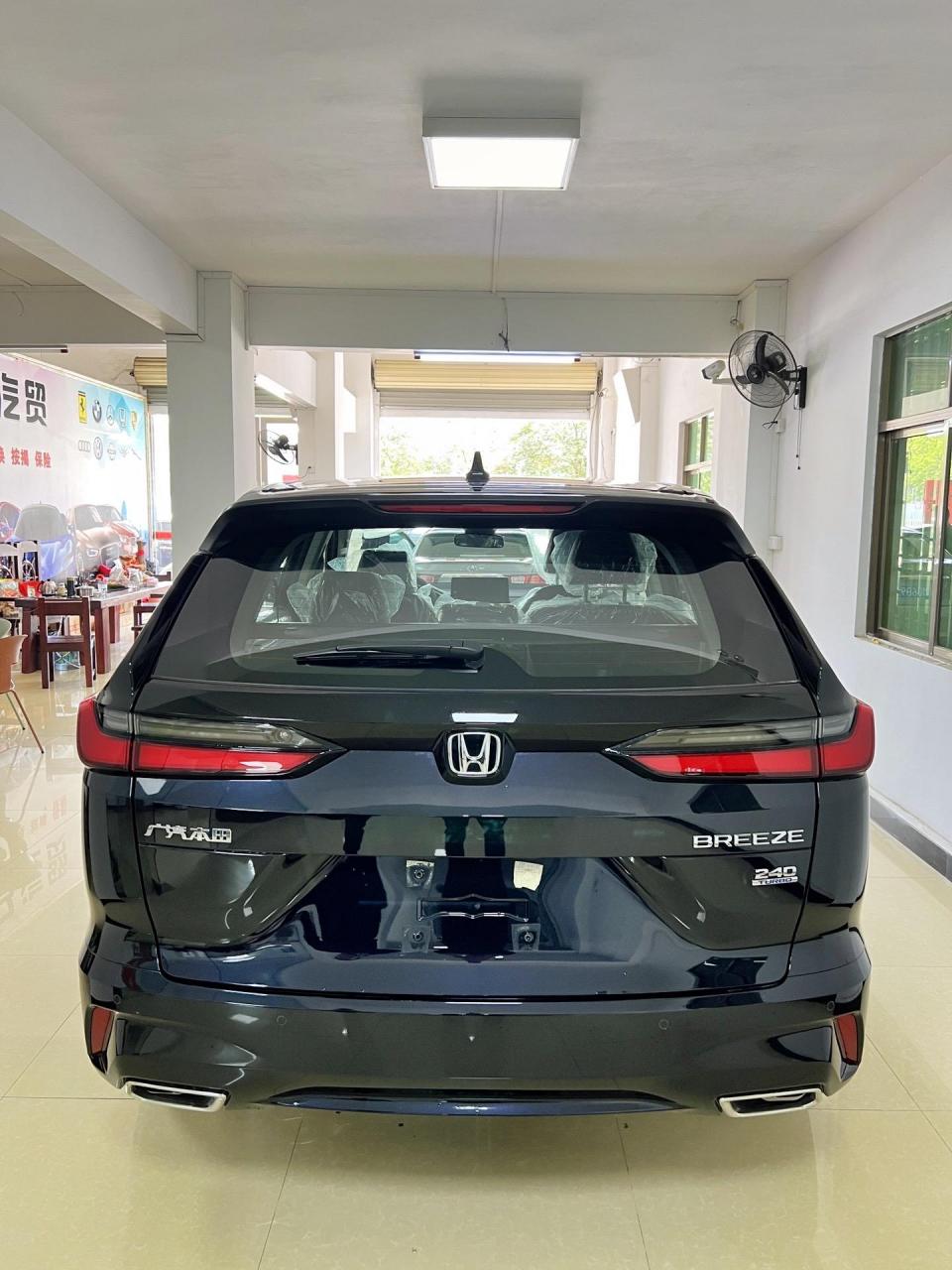99万 颜色:星空蓝 现车在店(壹马)欢迎鉴赏