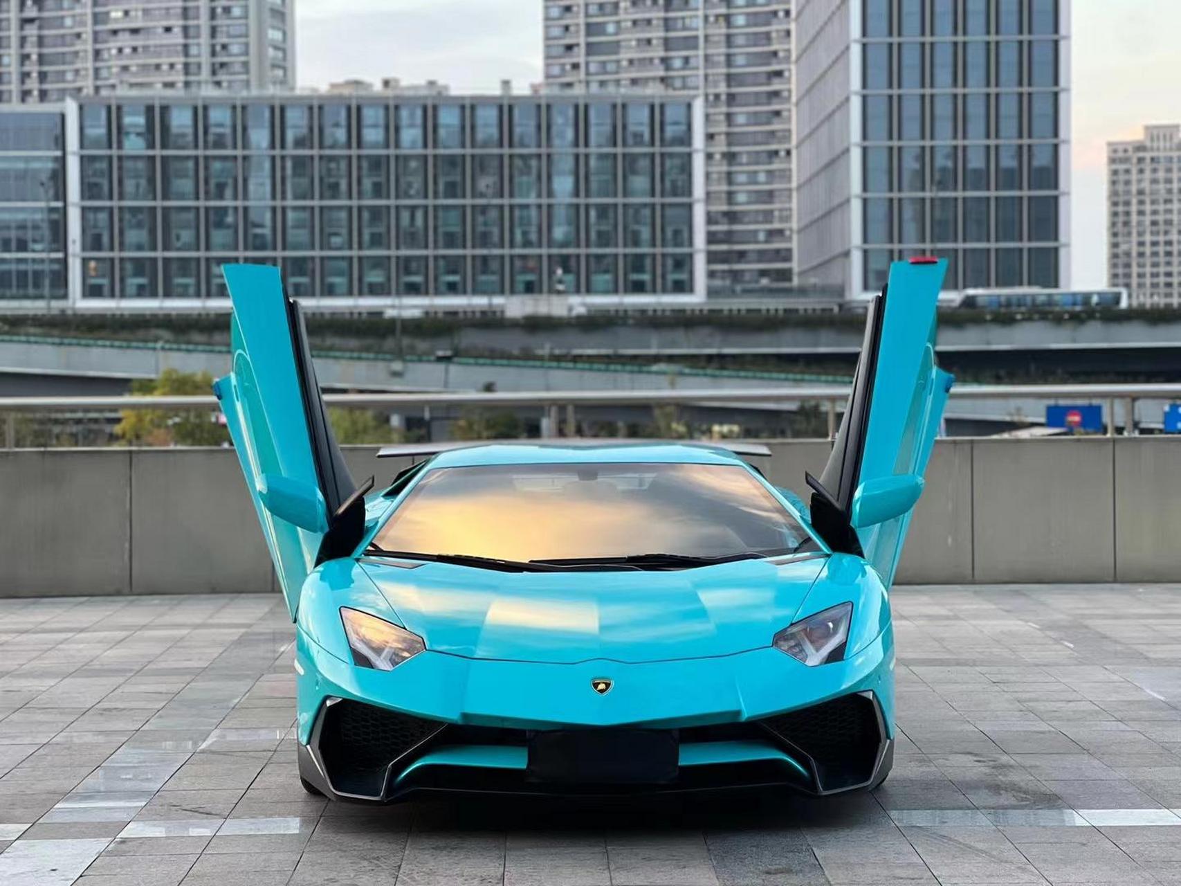 兰博基尼 埃文塔多 lp700-4.