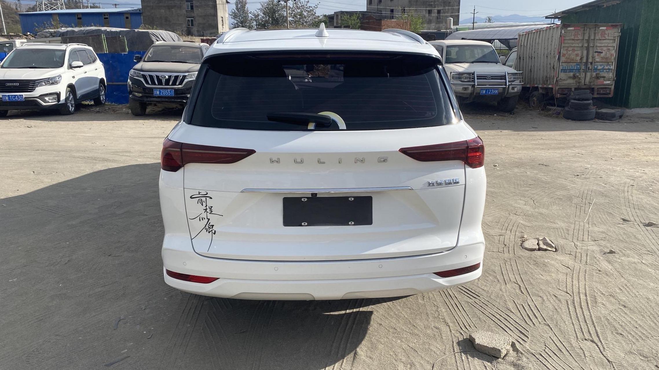 全款4万多,新到一台2021款五菱凯捷6坐商务越野车,自动挡带全景天窗