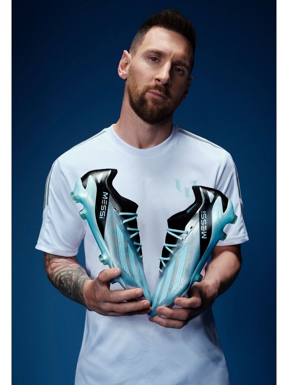 阿迪达斯正式发布梅西全新个人签名战靴signature x crazyfast