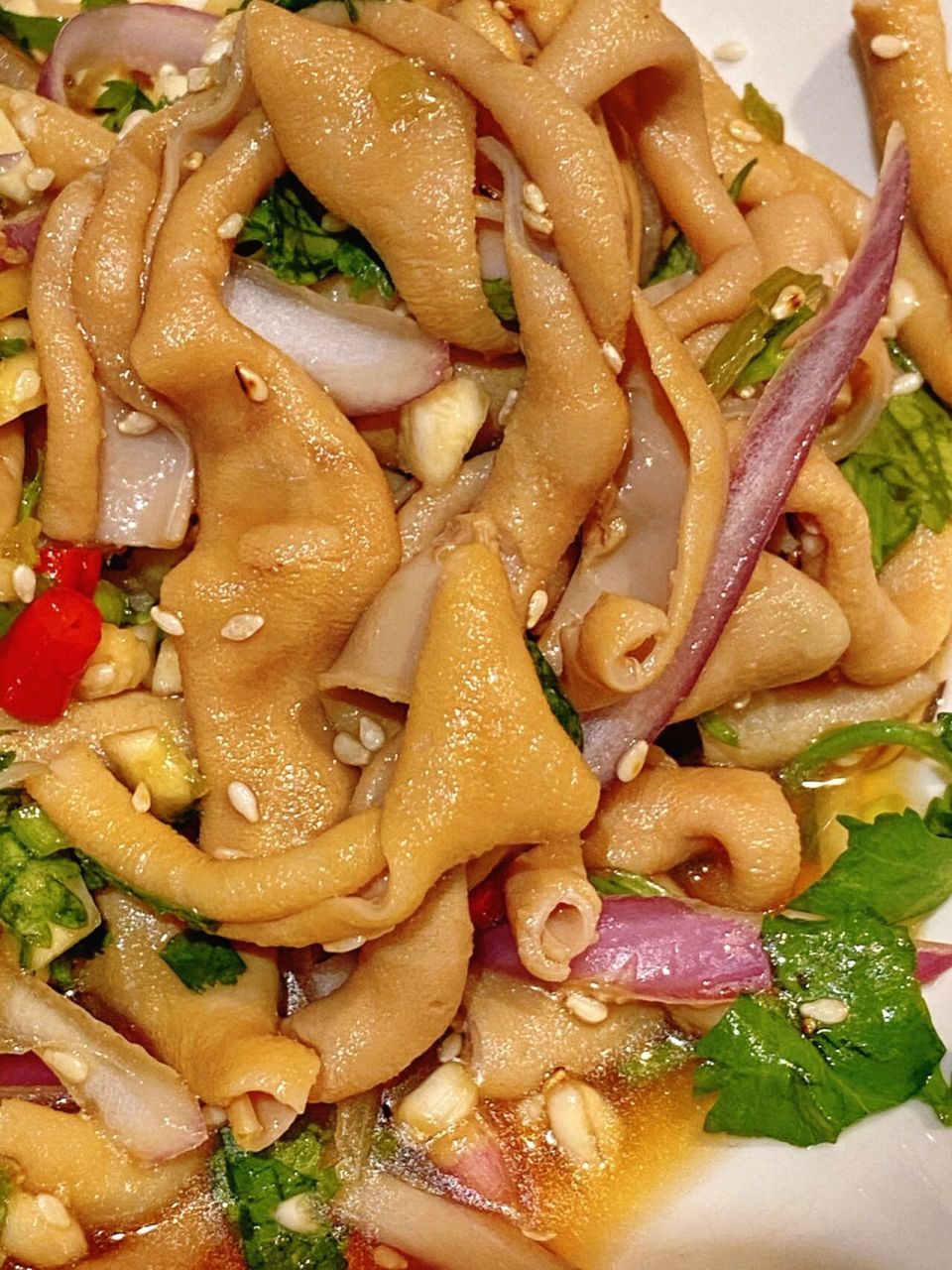 清爽又开胃,鹅肠爽口又好吃～ 这个酱汁的做法还可以拌各种凉菜