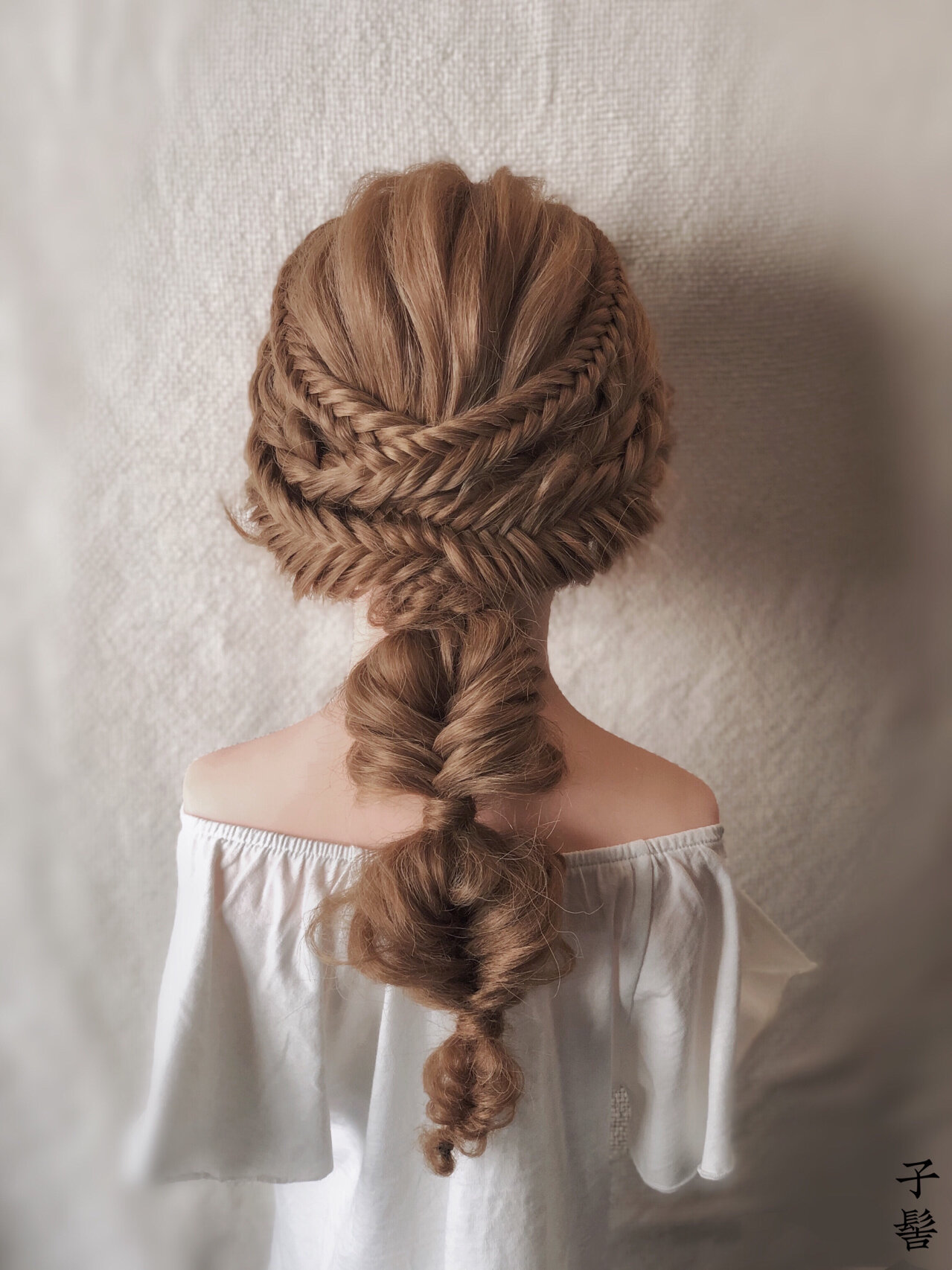 步骤笔记9|那些基本的法式轻复古编发751504.