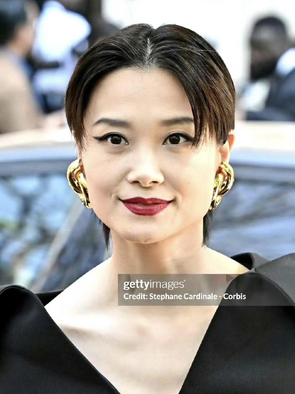 不过,李宇春的状态还是不错的,符合这个年纪该有的气质#李宇春