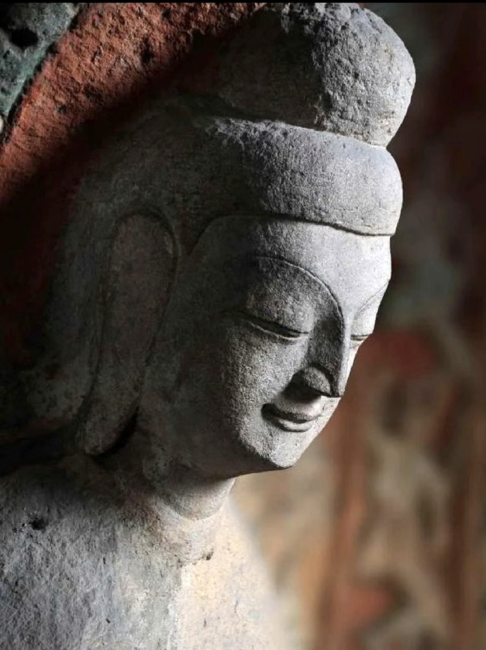 《雲岡最美佛像》雲岡石窟第5窟附12洞佛像 在雲岡石窟第5窟東側第二