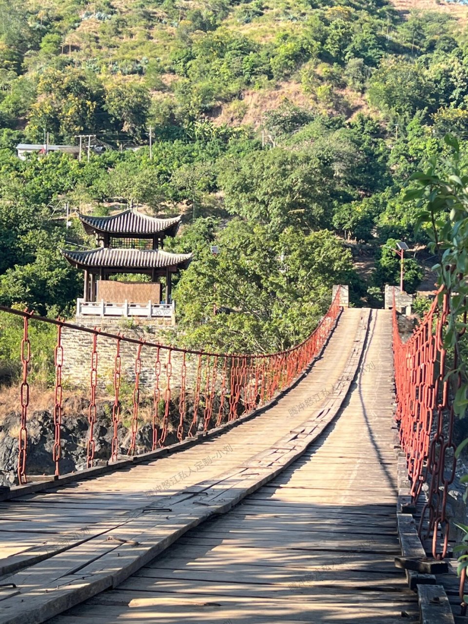 怒江上的唯一古桥双虹桥 位于云南省保山市隆阳区芒宽乡怒江上,清乾隆