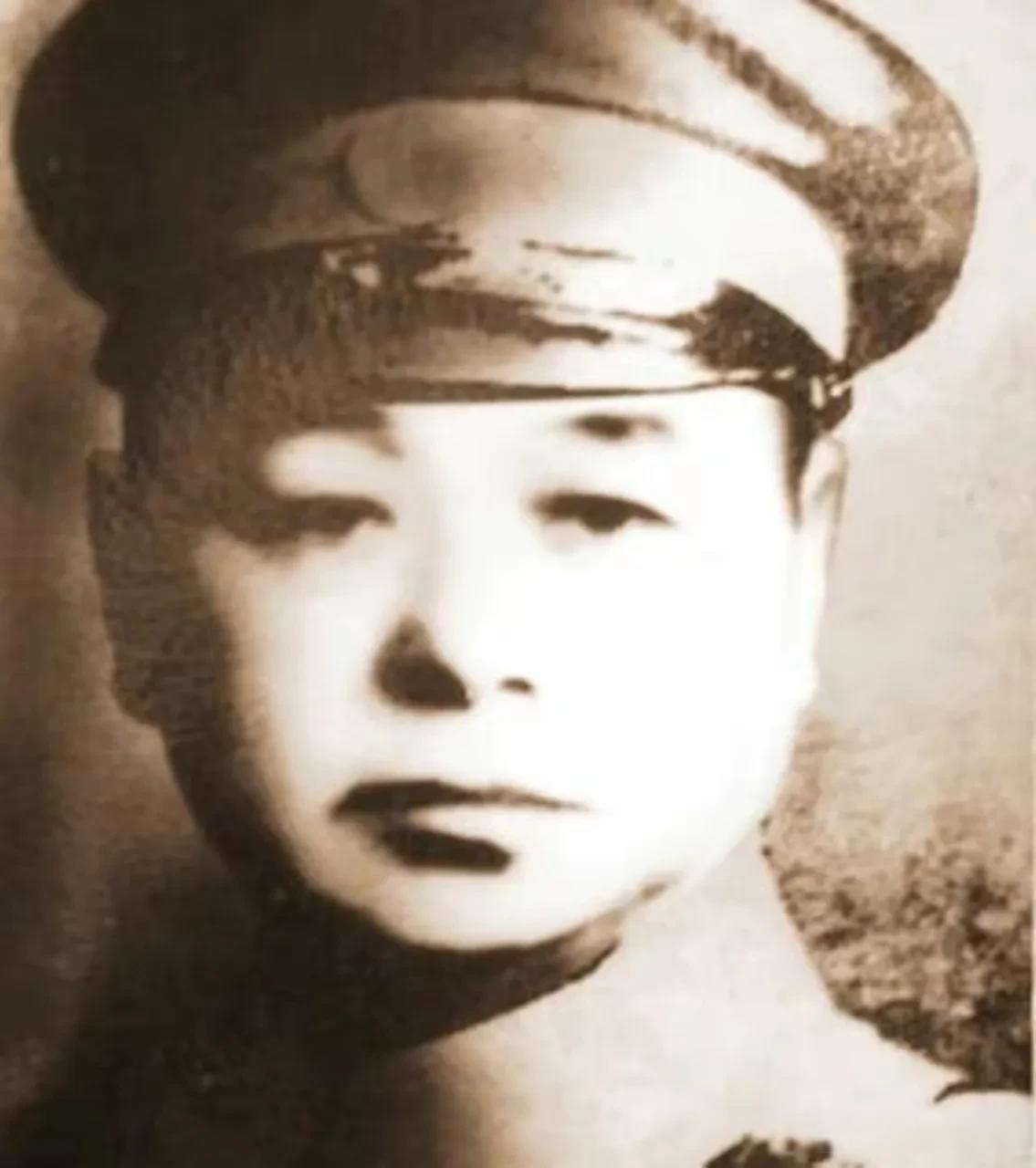 1977年83岁的抗日名将范绍增在郑州去世遗体遭到12个儿女的哄抢