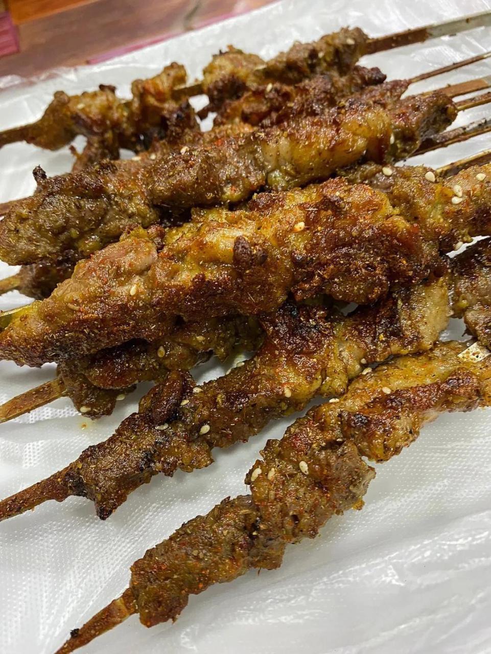 "我放弃了月薪4500的工作,选择去学烧烤创业,当看到第一天的收益时,我