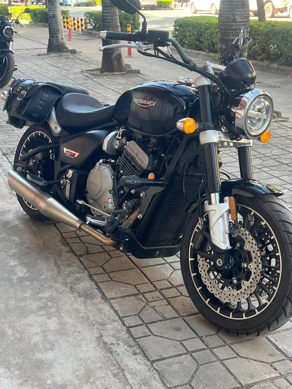 此车出售二一年,雷卡迪650车况精品安全行驶8000多公