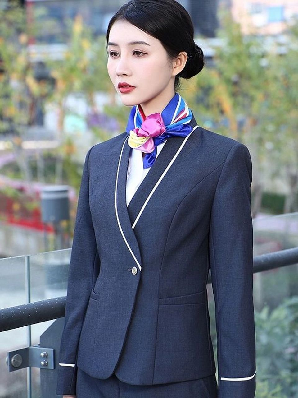 信很多小伙伴们在搭乘飞机时,都会被美丽优雅的空姐所吸引.