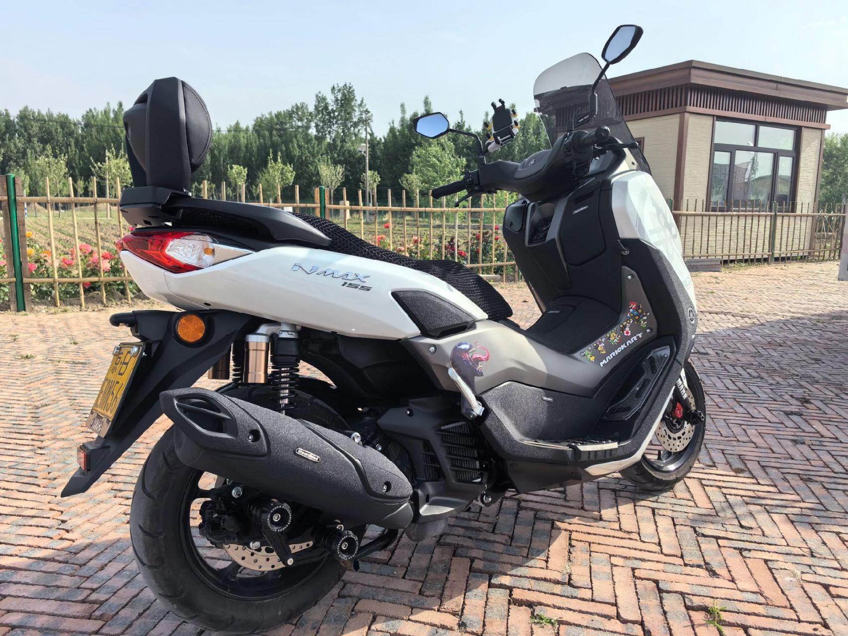 雅马哈nmax155 tcs升级版 白色.