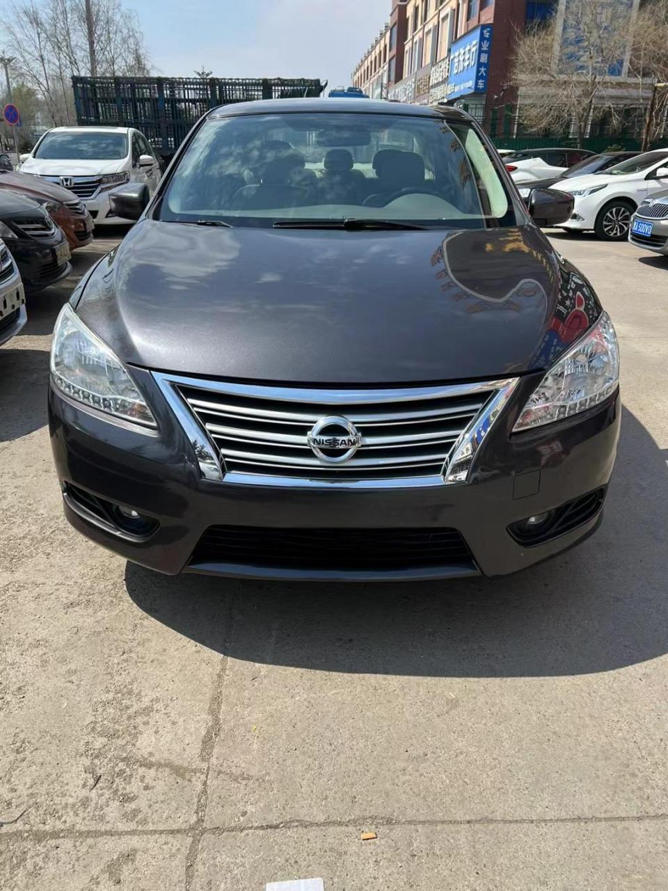 13年轩逸自动挡1.6,代步练手省油,价格便宜3万